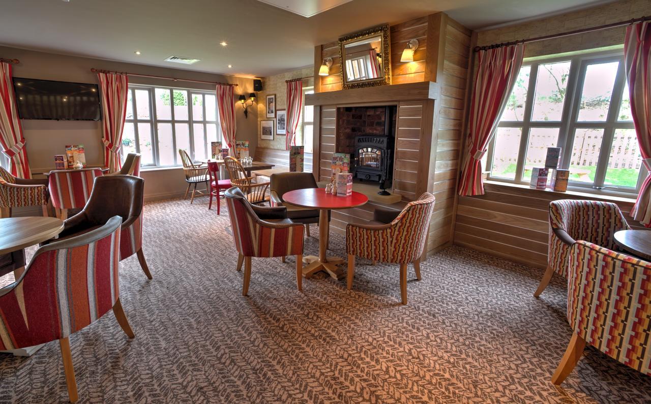 Chain Runner, Livingston By Marston'S Inns Extérieur photo